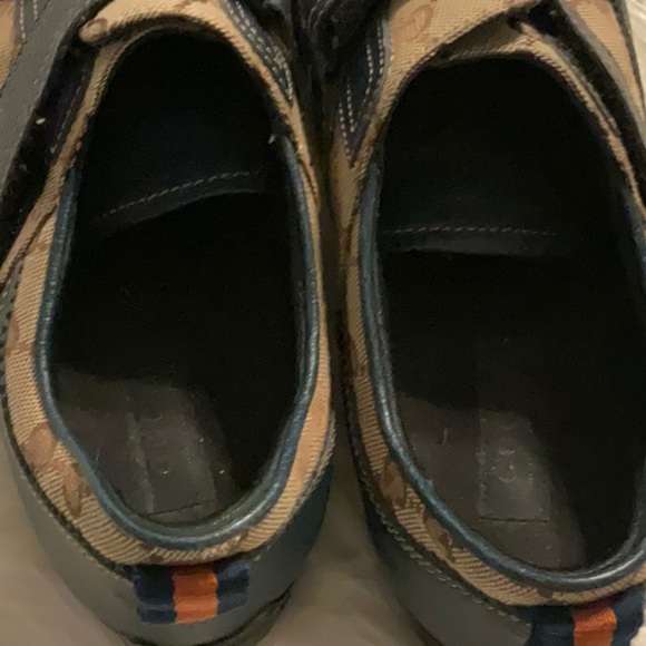 Gucci Navy and Beige Monogram Sneakers - Picture 8 of 11